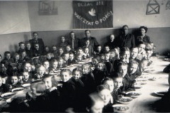 rok-1953-w-szkolnej-jadalni